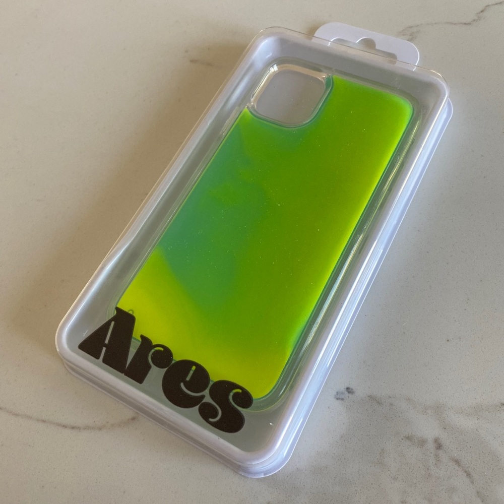 COPY - iPhone 11 Liquid Phone Case